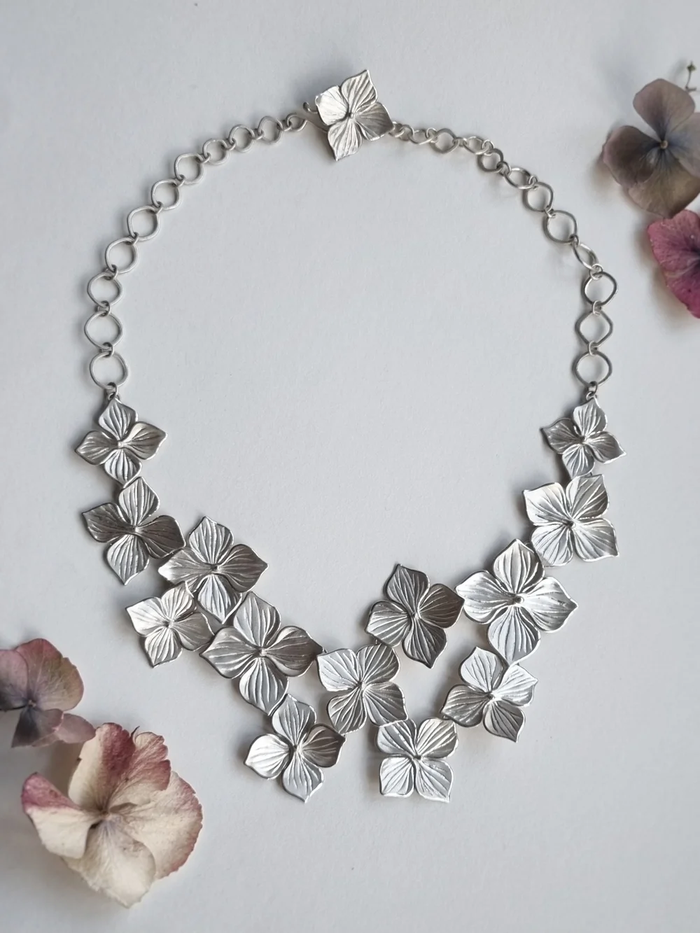 Hydrangea+statement+necklace.